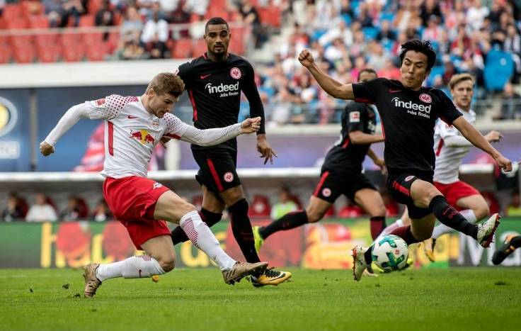 法兰克福：欧冠赛场的“逆袭与坚守”