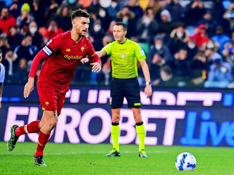 加拉塔萨雷欧冠征途:逆境中绽放的坚韧之花